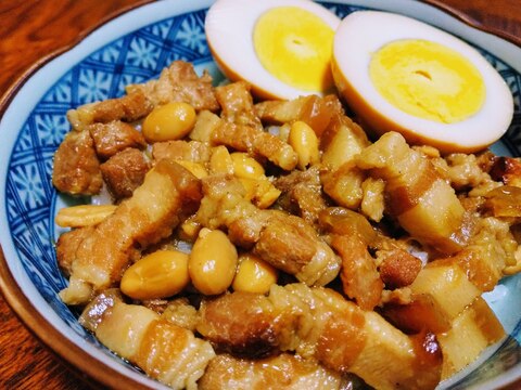 カレー魯肉飯(ルーローハン)